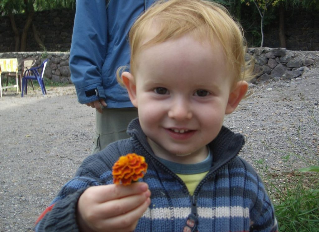 child-with-flower