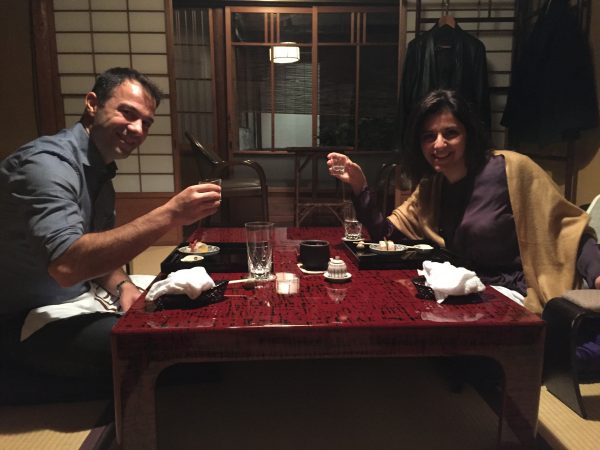couple-japan-dining